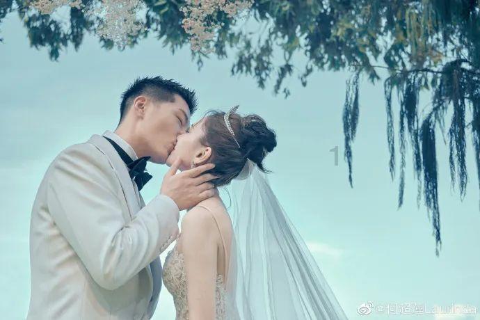 天冷不知道吃什么？试试这样煮一锅，汤鲜味美，好吃到连汤也不剩